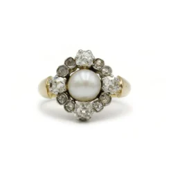 Bague - Or jaune, diamants et perle