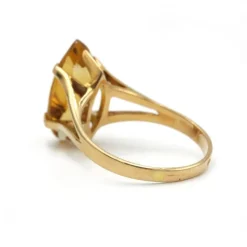 Bague - Or jaune et citrine