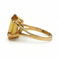 Bague - Or jaune et citrine