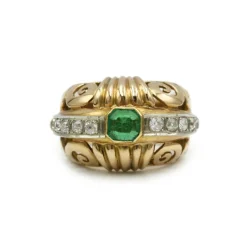 Bague - Or jaune émeraude et diamants