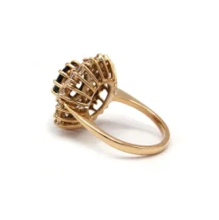 Bague - Or jaune saphir et diamants