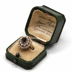 Bague - Or jaune saphir et diamants