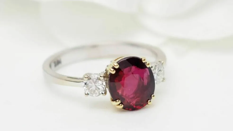 Bague 2 ors rubis naturel certifié et diamants