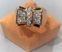 BAGUE PAPILLON OR JAUNE et DIAMANTS - EPOQUE 1945/1947