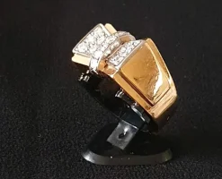 BAGUE PAPILLON OR JAUNE et DIAMANTS - EPOQUE 1945/1947