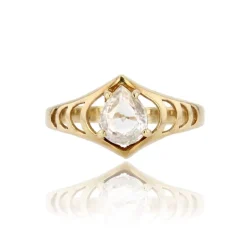 Bague aigue-marine taillée en poire or jaune