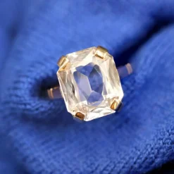 Bague ancienne aigue-marine taille émeraude et or jaune