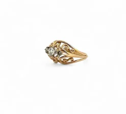 Bague ancienne ajourée or jaune diamants