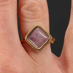Bague ancienne améthyste et or