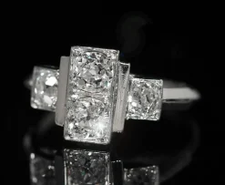 Bague ancienne Art Déco 1930 platine et diamants