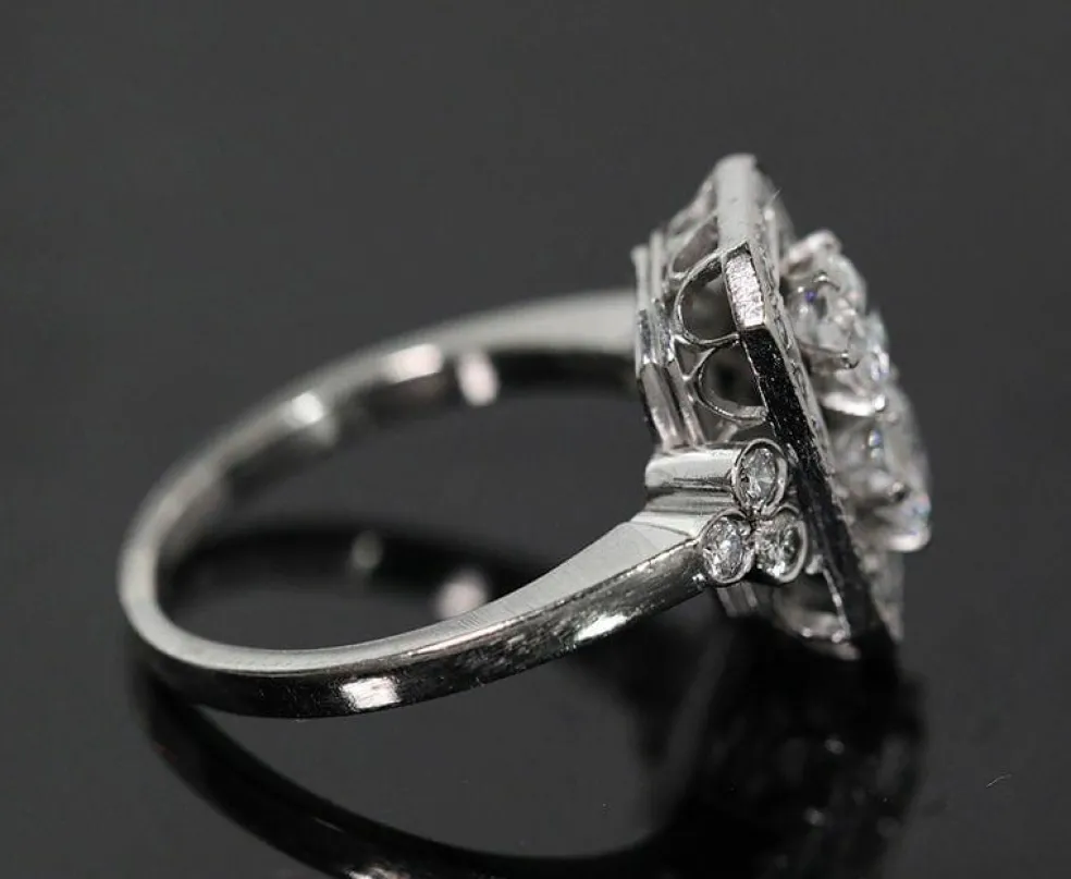 Bague ancienne Art Déco 1920 platine et diamants