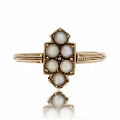 Bague ancienne écusson et perles fines