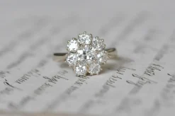 Bague ancienne en diamant de mine
