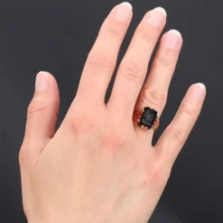 Bague ancienne en or et intaille
