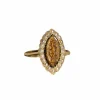 Bague ancienne en or jaune 18k œil de tigre et perles