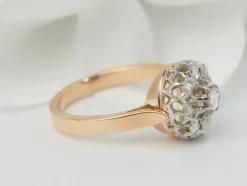 Bague ancienne en or rose, platine et diamants