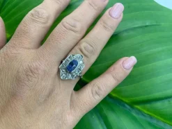 Bague ancienne en saphir et diamant