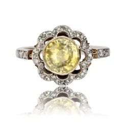 Bague ancienne fleur saphir jaune et diamants