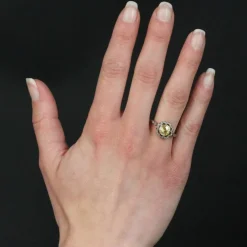 Bague ancienne fleur saphir jaune et diamants