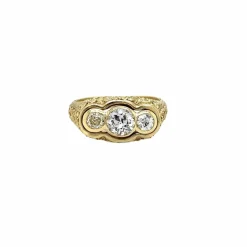 Bague Ancienne Gravée Trois Pierres