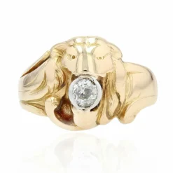 Bague ancienne lion en or et son diamant