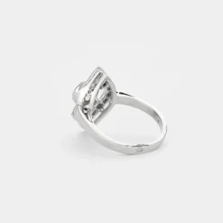 Bague ancienne losangique diamants