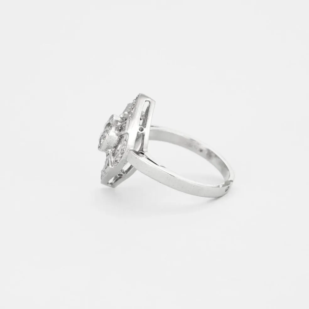 Bague ancienne losangique diamants