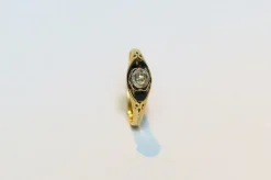 Bague ancienne Memento Mori en or 14 carats, diamant taille rose et émail noir