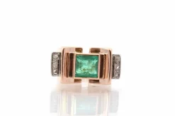 Bague ancienne émeraude et diamants en or