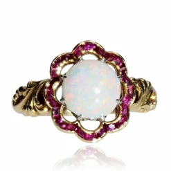 Bague ancienne opale et rubis calibrés