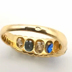 Bague ancienne or diamants et saphirs