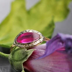 Bague ancienne or et rubis de synthèse