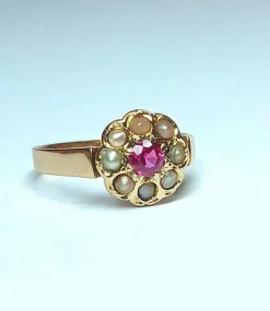 Bague ancienne, or rose, perles fines et saphir rose