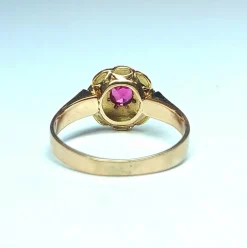 Bague ancienne, or rose, perles fines et saphir rose