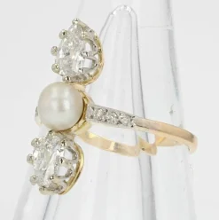 Bague ancienne perle fine et diamants poires