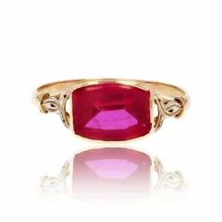 Bague ancienne rubis de synthèse et or