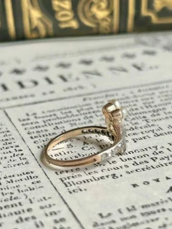 Bague ancienne trèfle en or jaune et argent