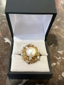 Bague Andrew Grima Perle Diamants Or Jaune