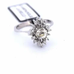 Bague années 40 - or blanc et diamants