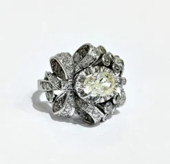 Bague années 50 diamants