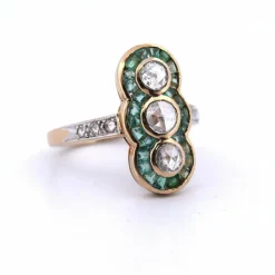 BAGUE ANTIQUE - OR JAUNE - DIAMANTS ET ÉMERAUDES