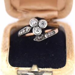 BAGUE ANTIQUE - OR JAUNE ET BLANC 18 KT