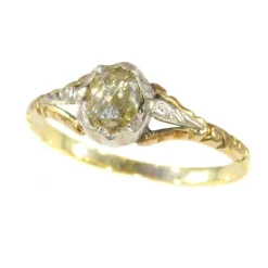 Bague antique Dutcha diamant taille rose