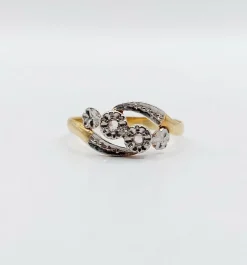Bague antique or jaune diamant taille roses et monture à enroulement (circa 1900)