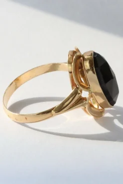 Bague antique Or jaune Grenat