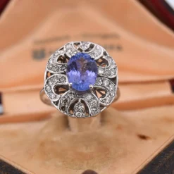 BAGUE ART DÉCO - OR 18 KT - TANZANITE ET DIAMANTS