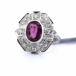 Bague Art Déco - Or blanc, rubis, diamants