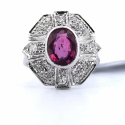 Bague Art Déco - Or blanc, rubis, diamants