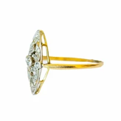 BAGUE ART DÉCO DES ANNÉES 1930 EN OR 18 KT ET PLATINE AVEC DIAMANTS