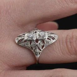 Bague art déco diamants ajourée